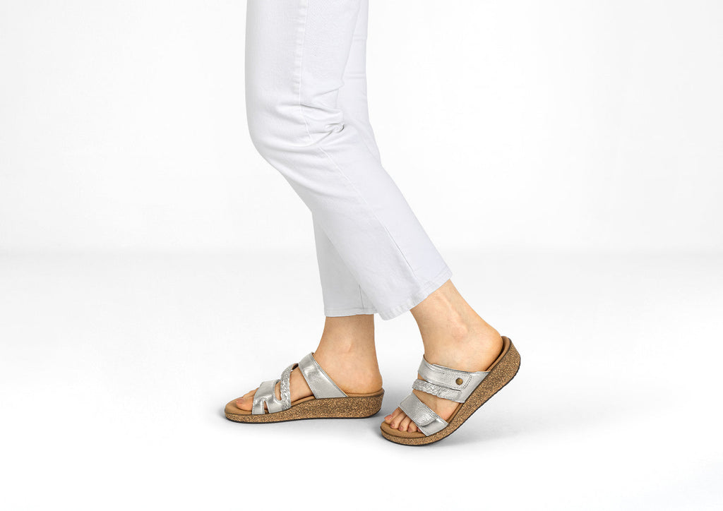 Carrie – Brillo radiante en elegante platino